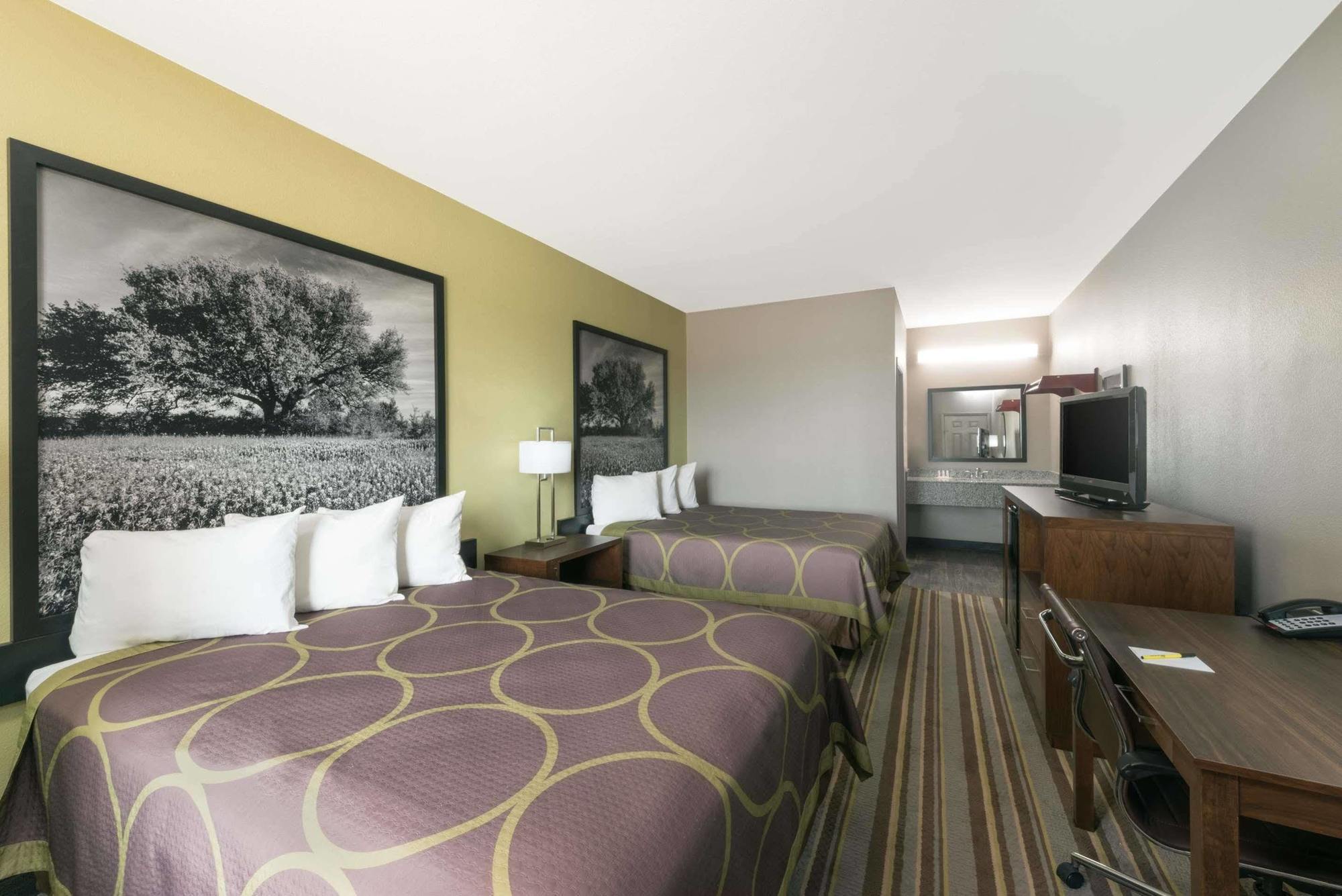 Super 8 by Wyndham Colorado City Exterior foto